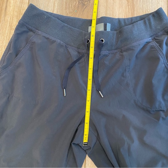 Athleta Lined Capri Joggers - 4 - Gray - Picture 3 of 8